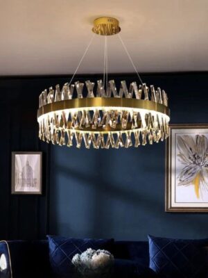 ثريا كريستال دائرية… فخامة تبدأ من السقف ✨